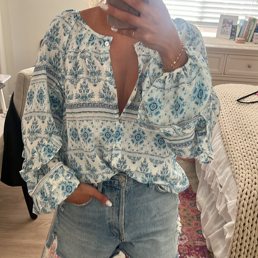 Stitch & Feather blue floral blouse